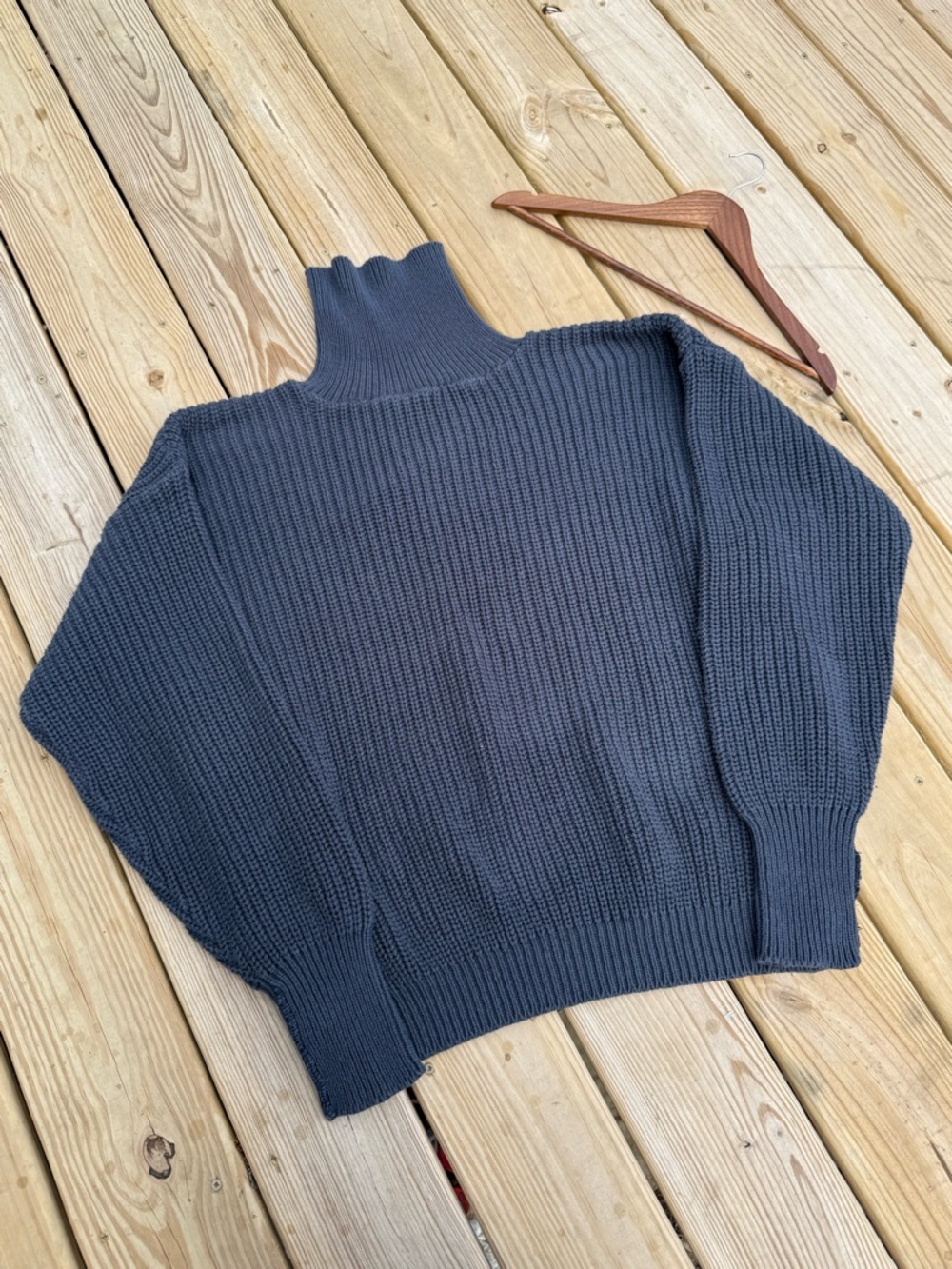 Vintage 90 Orvis Made in USA Turtleneck heavyweight Cable Knitted sweater